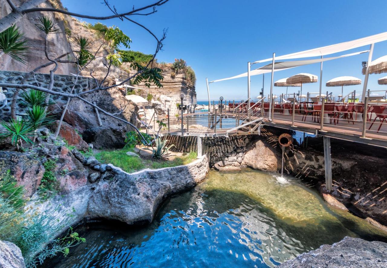 Hotel La Madonnina Casamicciola Terme Dış mekan fotoğraf