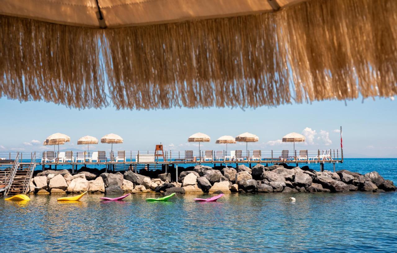 Hotel La Madonnina Casamicciola Terme Dış mekan fotoğraf