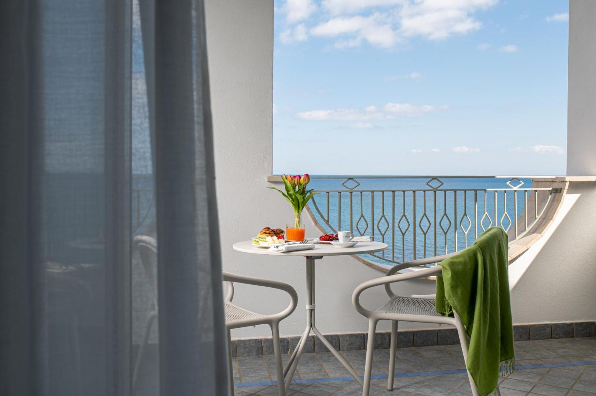 Hotel La Madonnina Casamicciola Terme Dış mekan fotoğraf