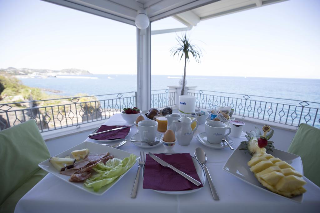 Hotel La Madonnina Casamicciola Terme Dış mekan fotoğraf